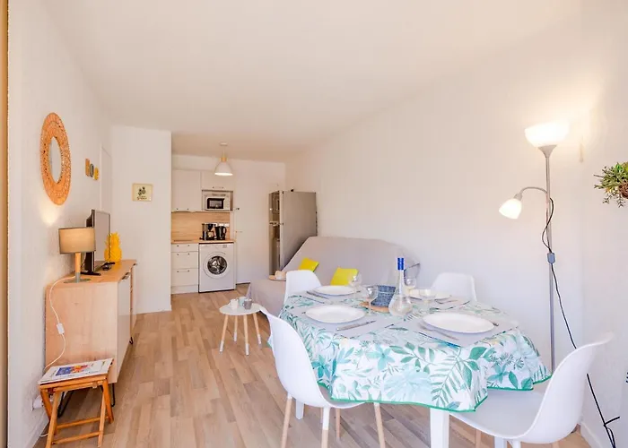 Regina-13 By Interhome *