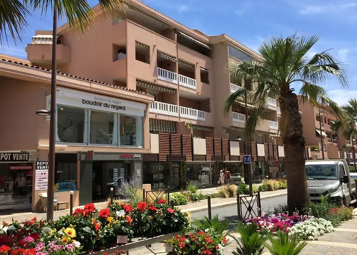 Regina-13 By Interhome Daire Sainte-Maxime